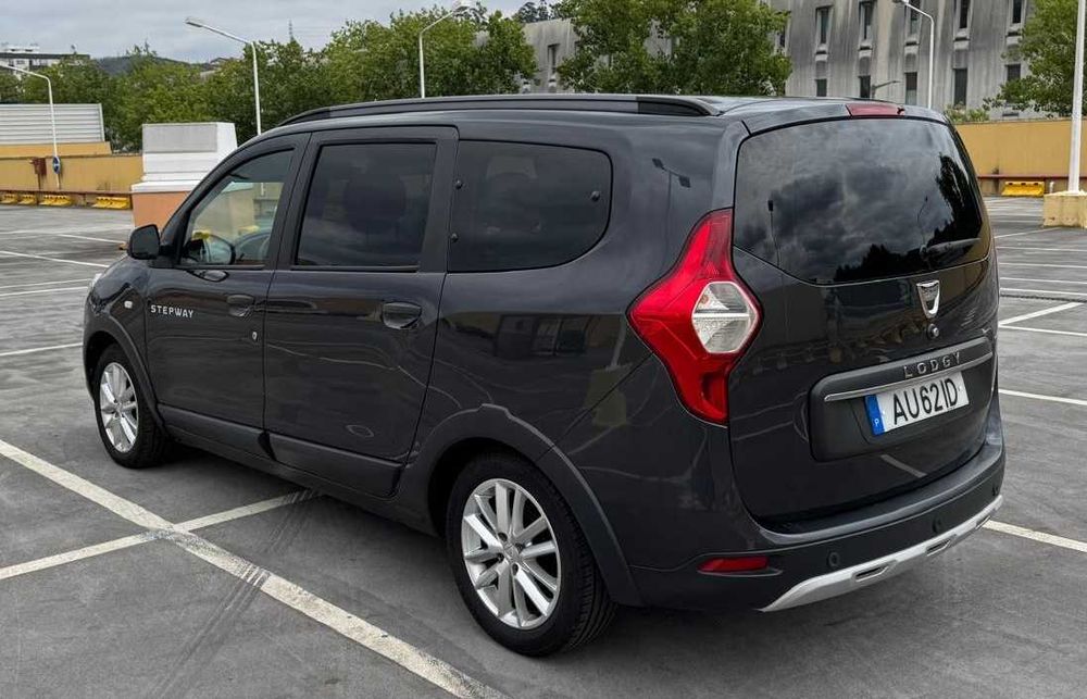 Dacia Lodgy 1.5 dCi Stepway 7L