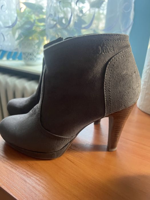 Zamszowe buty Olivier botki