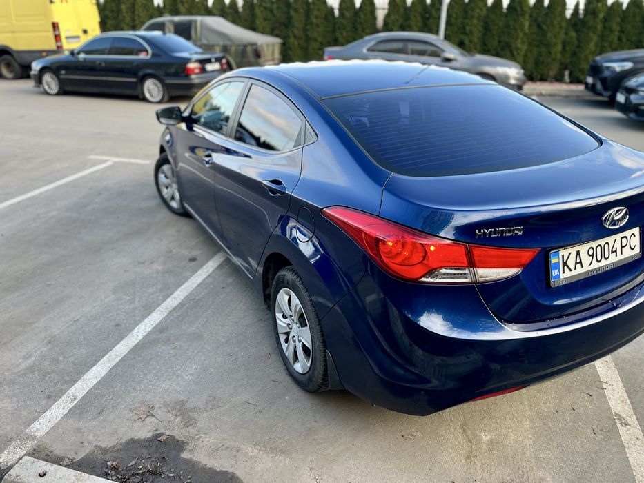Хюндай Елантра 2011 рік, 1.8 Hyundai Elantra