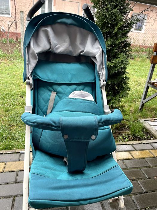 Прогулянковий візок