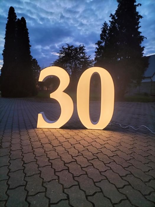 Cyfry LED podświetlane świecące litery,cyfry