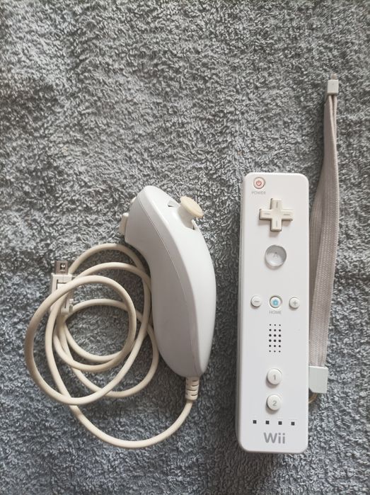 Original Wii Remote64730270255874120
