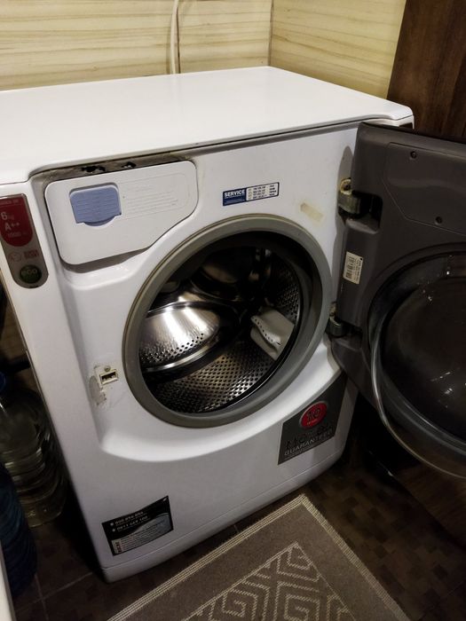 Пральна машина Ariston