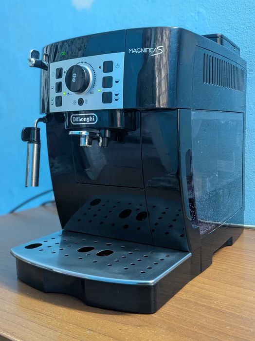 Кавомашина Delonghi Magnifica S 2023р.