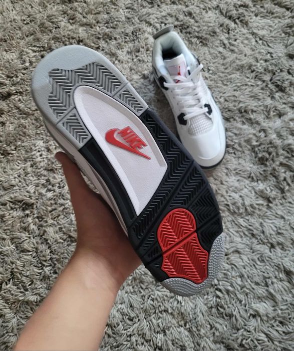 Nike Air Jordan 4 White Cement