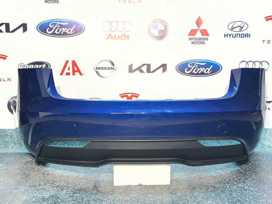 Бампер задній Tesla Model 3 Highland 2023-2024 1582570-05-A