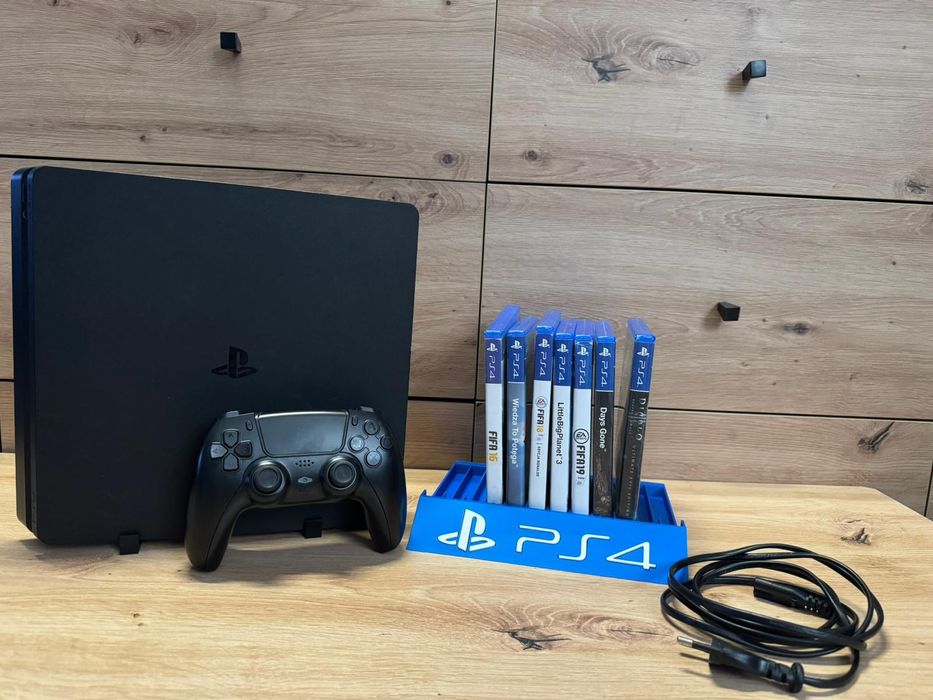 Sprzedam PS4 slim