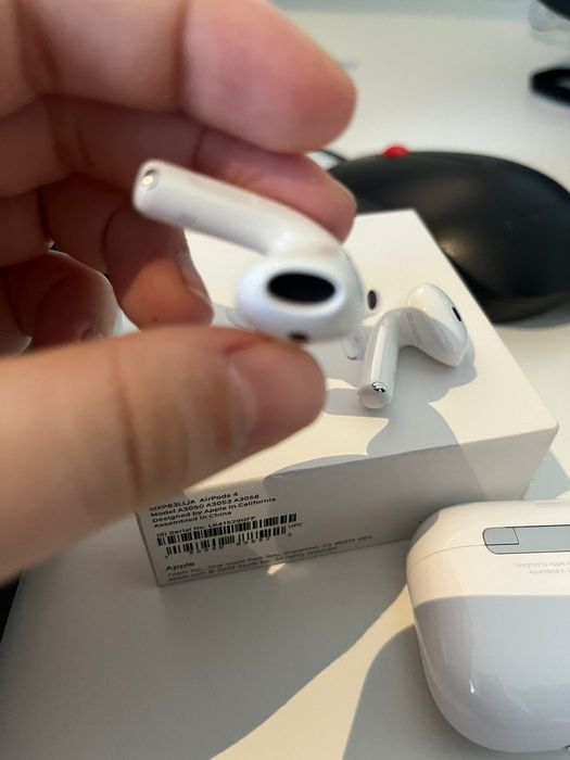 AirPods 4 - Novos