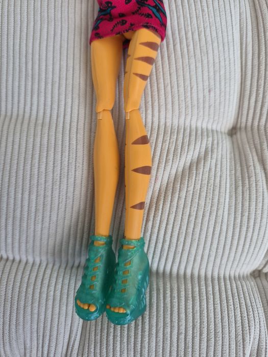 Кукла Монстр Хай Торалей Страйп