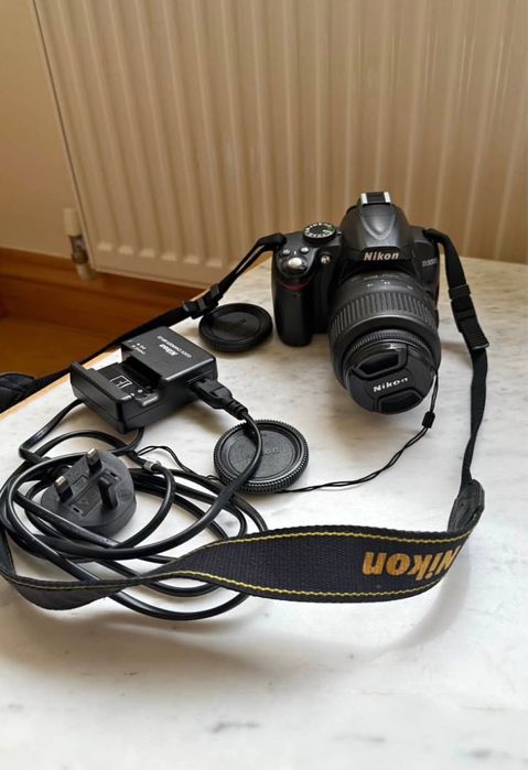 Nikon D3000 camera