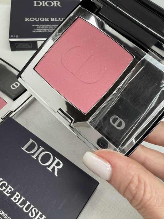 Румʼяна Dior Blush 212 TUtu