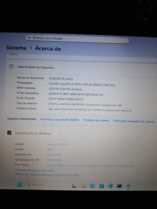Portátil ASUS | Intel Core i3 | 4GB RAM | 120GB | Win 11 Pro