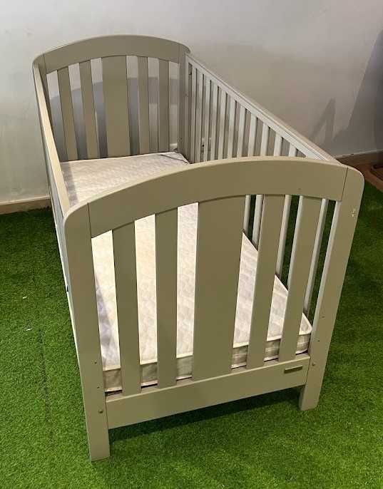 Conjunto quarto infantil Mamas & Papas (cama+cómoda/trocador+roupeiro)