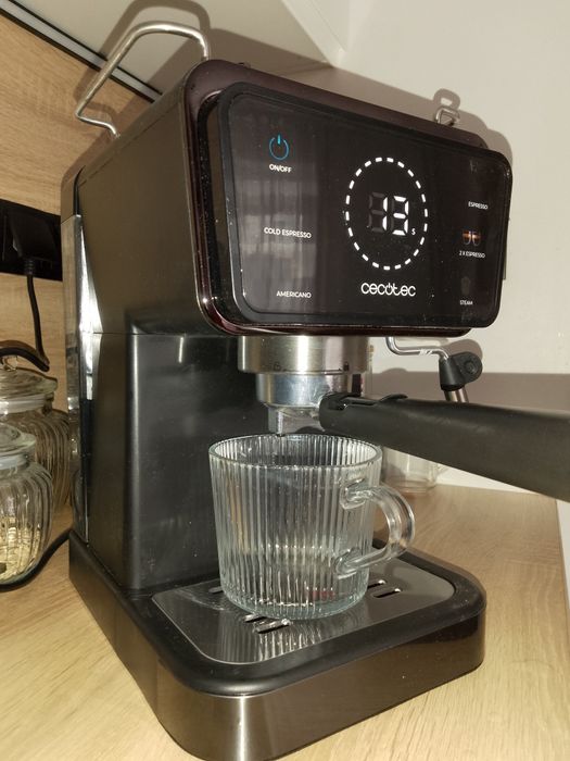 Ekspres ciśnieniowy Cecotec Power Espresso Touch ColdBrew 850 W