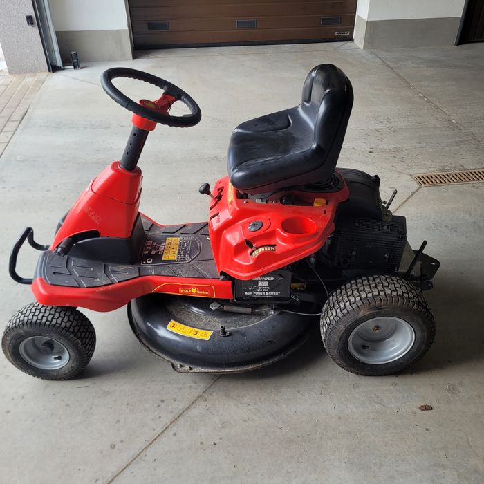 Traktorek ogrodowy,  kosiarka Wolf Garten MTD