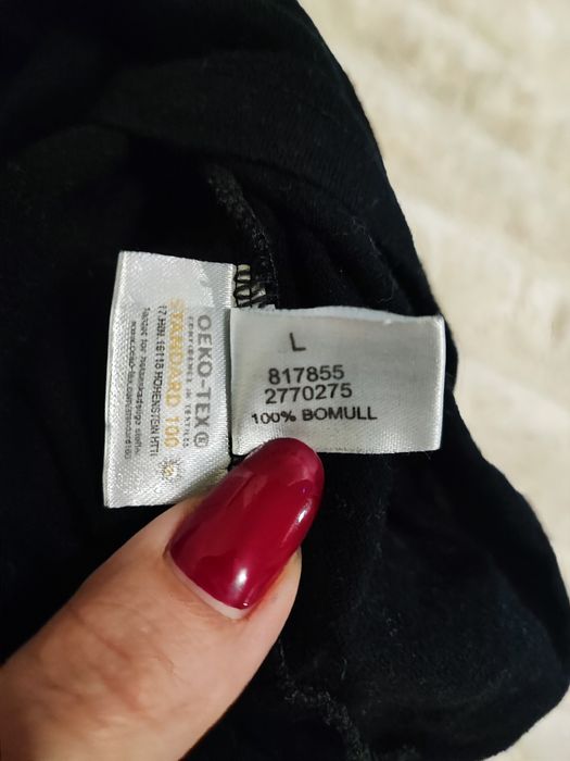 Футболка з принтом AC/DC.