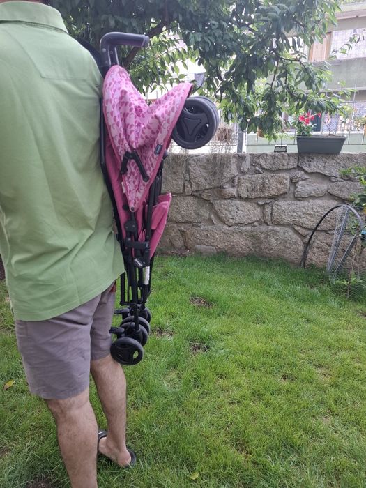 Carrinho de passeio Chicco para crianças até 15 kg