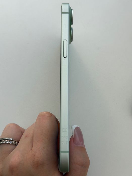 Apple iPhone 15 plus