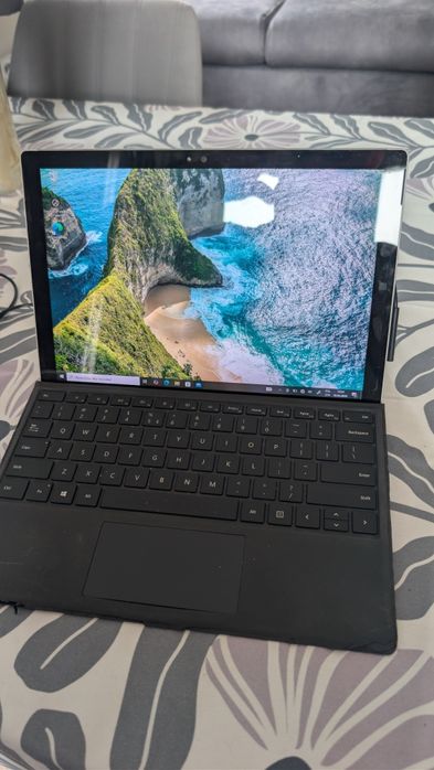 Microsoft surface 4