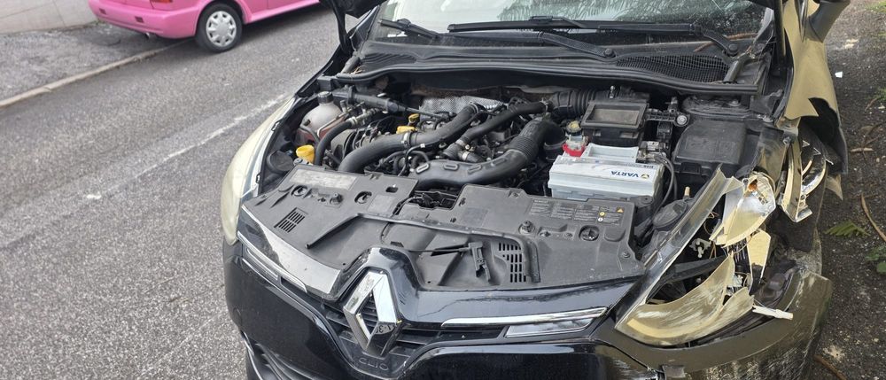 Renault Clio  4  /2014 sinistrado