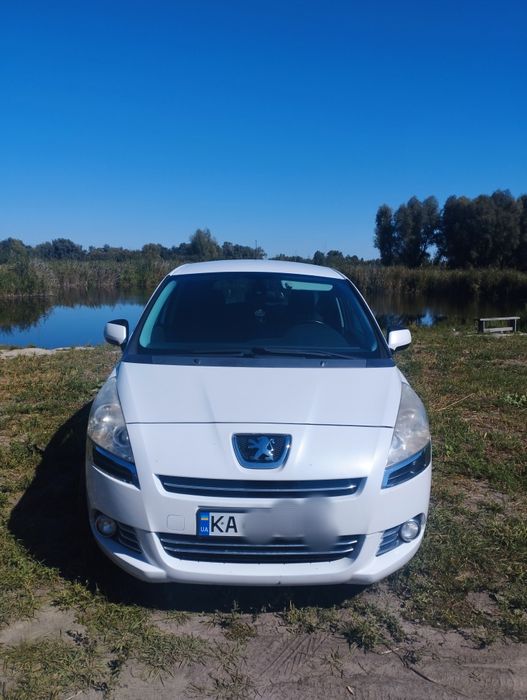 Продам Peugeot 5008 2010 р. у гарному стані