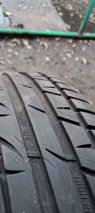 Продам літню гуму з дисками