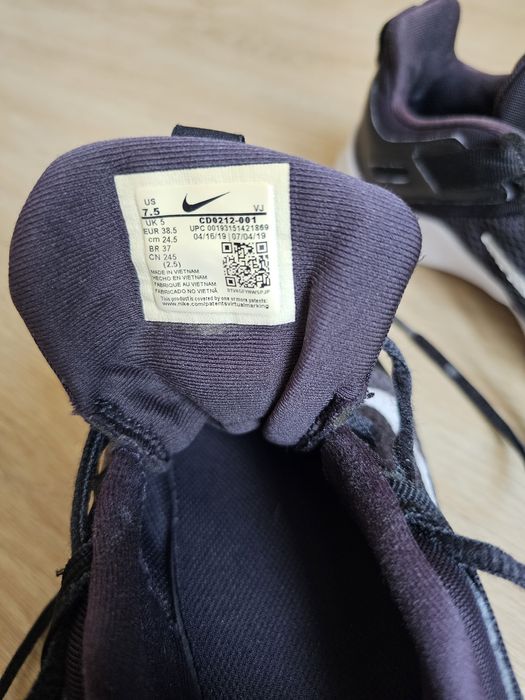 Nike Legend Essential • Tam: 38,5