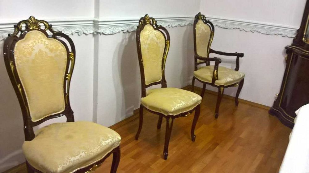 Гарнітур стіл та стільці