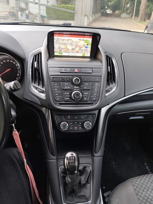 Opel Zafira Tourer 110k km ano 2015 Ótimo estado