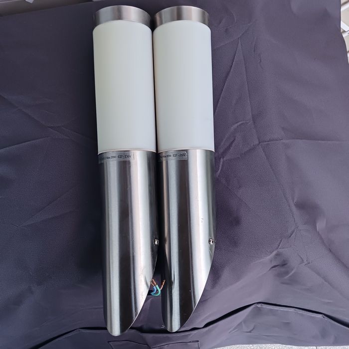 Candeeiros exterior. (2x)