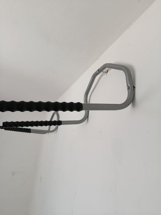 Suporte de parede para bicicleta