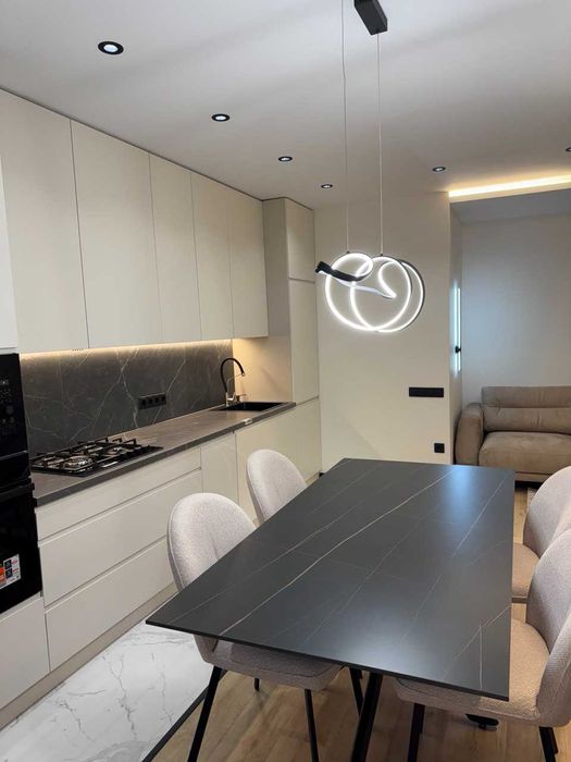 2-кім + кухня-вітальня|Центр, Княгинин|Гардероб|Меблі+техніка|КНЯГИНИН