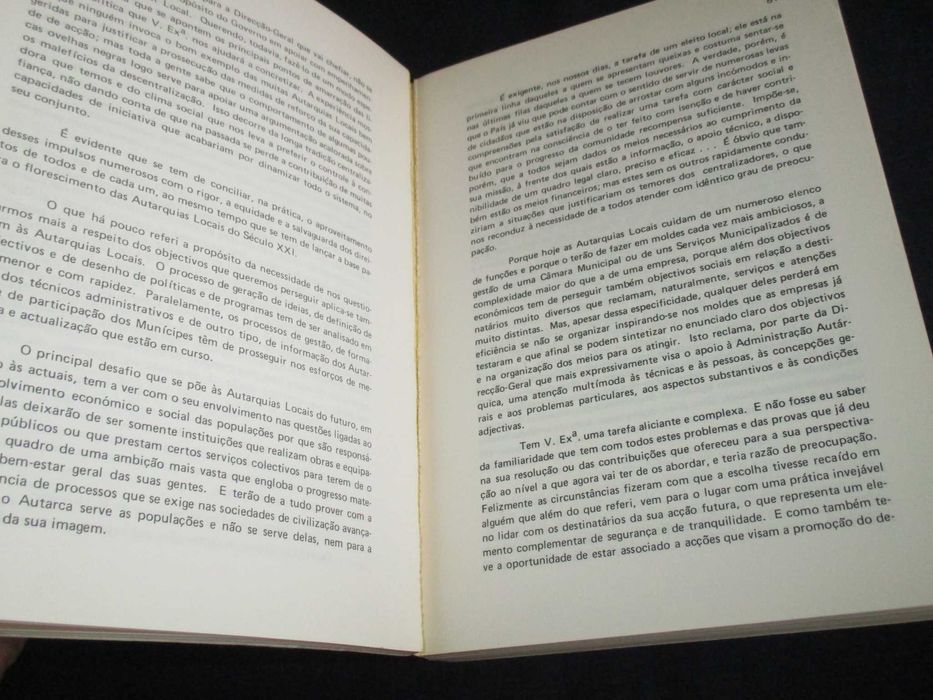 Livro Desenvolvimento e administração território Discursos