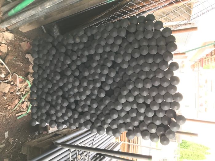 słupek ogrodzeniowy pod siatkę fi 48,3x2,9mm