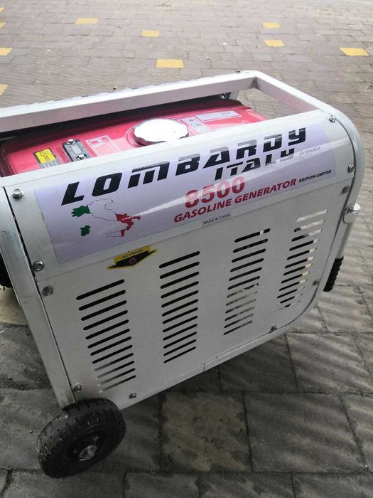 ГЕНЕРАТОР бензиновий LOMBARDY  8500 (LB2500) 3 фази 220/380 В