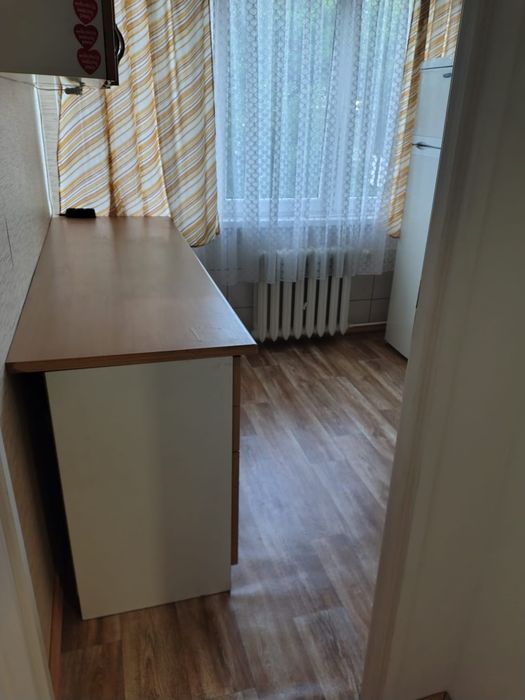 Wynajem mieszkania 3 pokoje łazienka i kuchnia parter - Widok 3