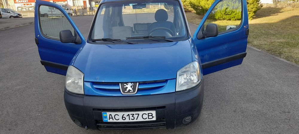 Продам  Пежо Партнер  2004р.  2.0Д