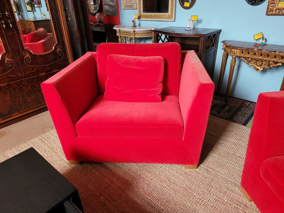Enormíssimas poltronas de veludo cor vermelha - óptimo estado