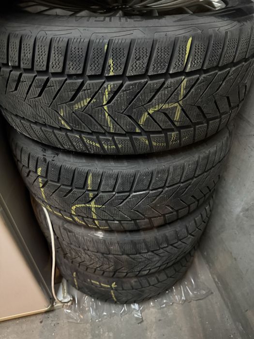 Felgi aluminiowe Audi 17’ + opony zimowe do Audi