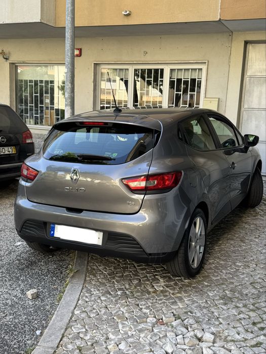 Aluguer RENAULT CLIO  - Rent Car