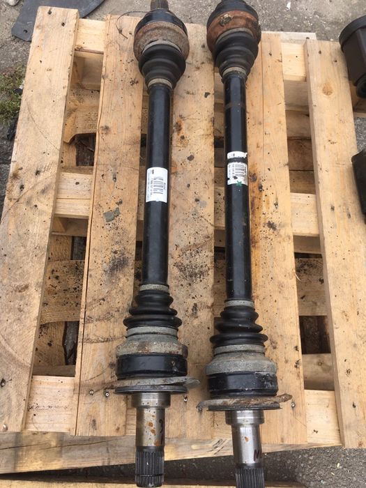 Bme f01 f02 f07 gt 550i 750i półoś tył tylnia lewa 62 tyskm