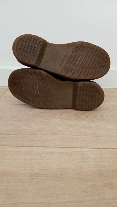 Vendo Dr Martens Originais cor de vinho usadas