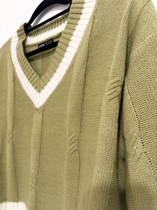 Camisola malha decote V