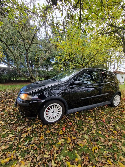 Fiat Punto 2 1.2 16v sporting felgi OZ doinwestowany KJS