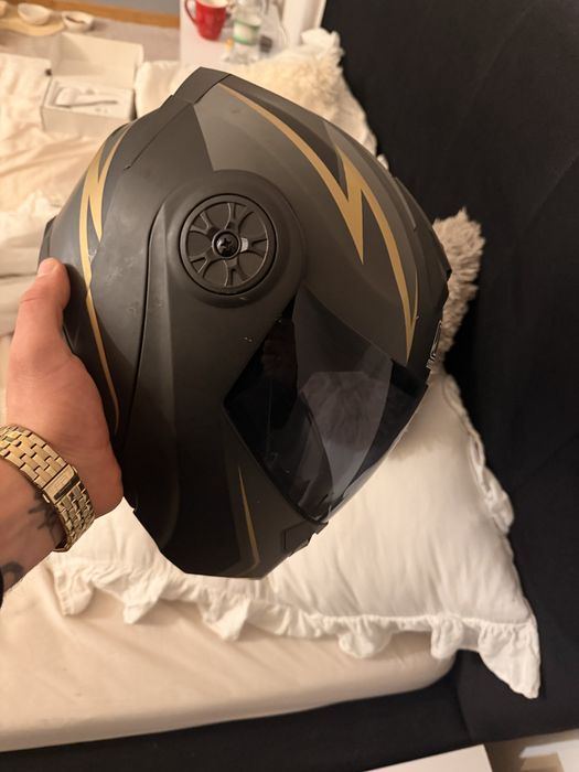 Kask na motocykl, skuter