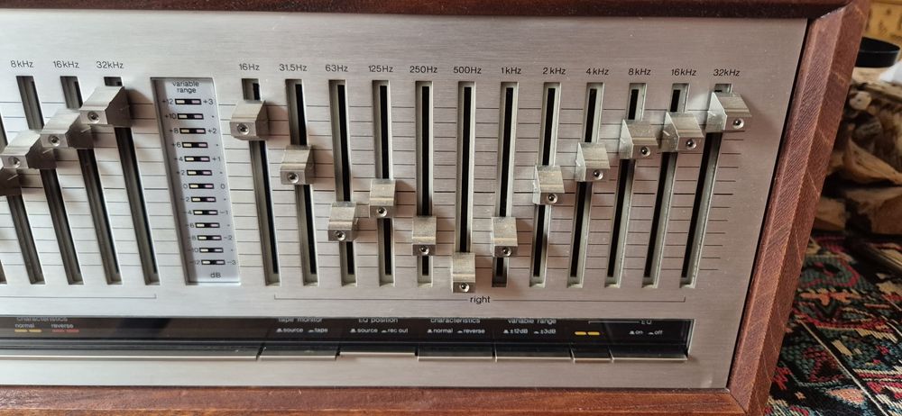 Equalizer Technics SH-8020