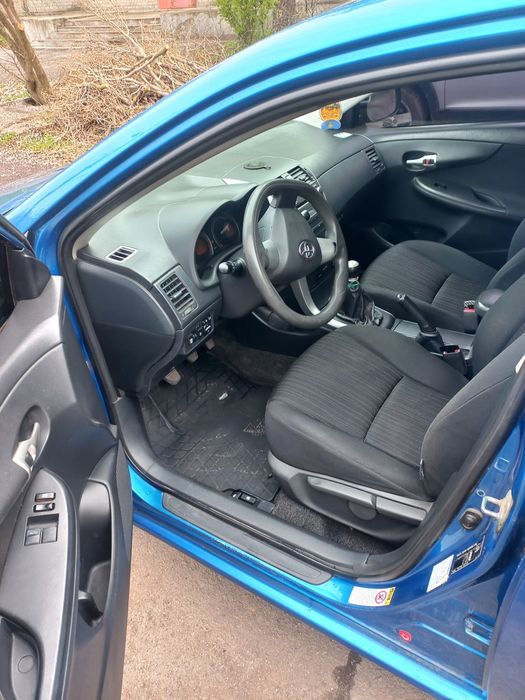 Продам тойоту королу