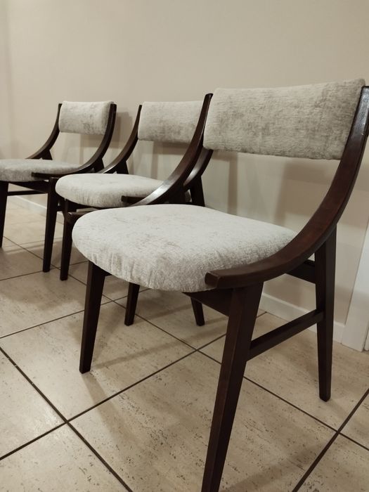 PRL,  kultowe krzesła, Skoczek, projekt J.Kędziorek, stabilne