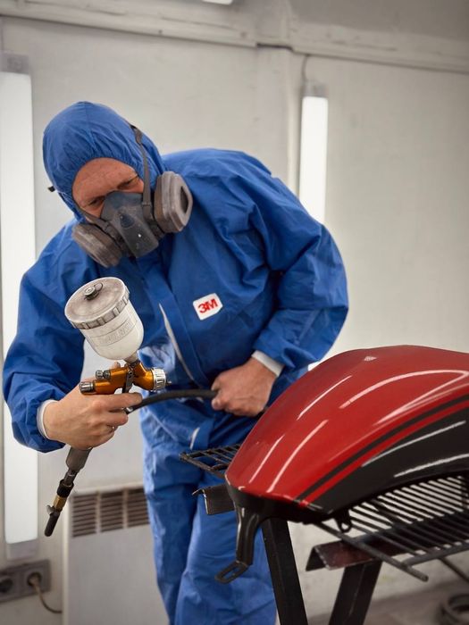 Професійне фарбування мотоциклів, шоломів