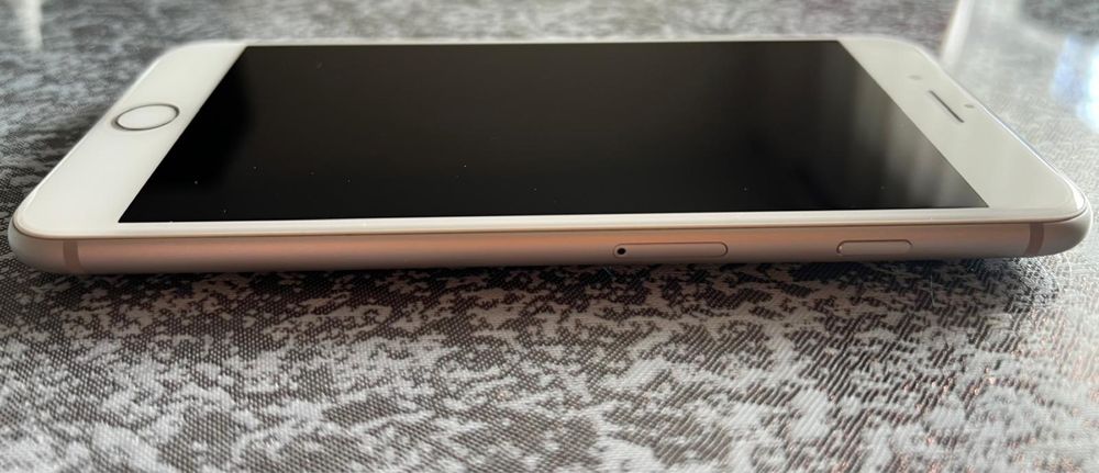 Iphone 8 plus 64 GB Silver